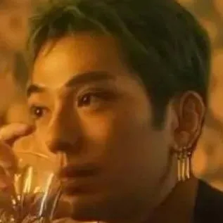 chat with ai character: Zoro 