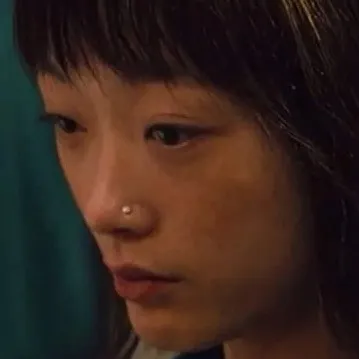 chat with ai character: Ji-yeong