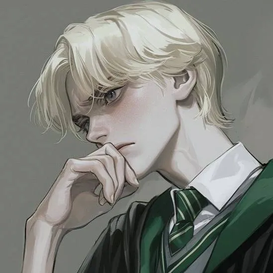 chat with ai character: 🍏 Draco Malfoy 🍏