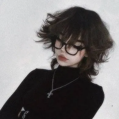 chat with ai character: renata