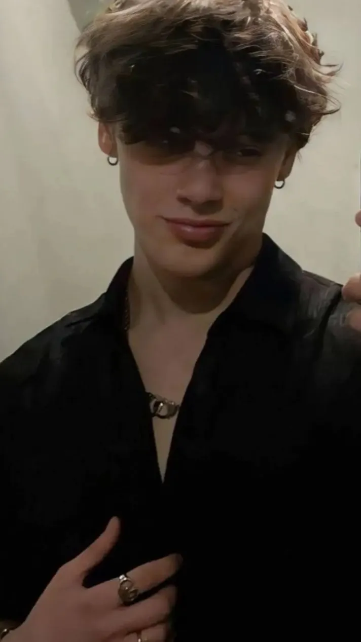 ai character: Dean background