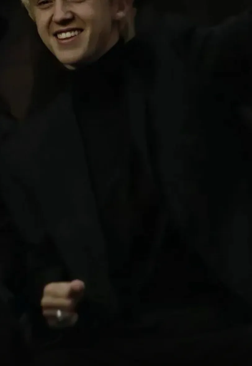 chat with ai character: Draco Malfoy