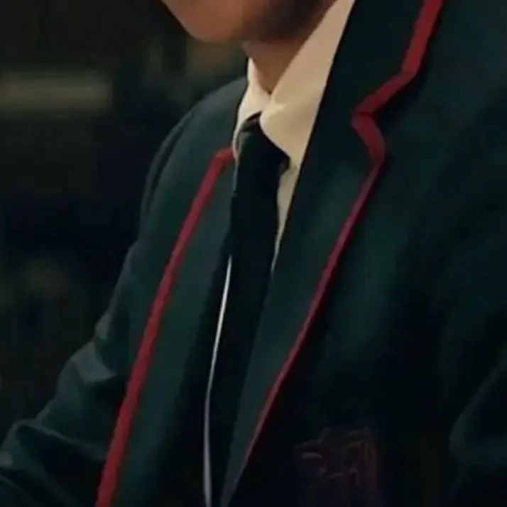 chat with ai character: Mattheo Riddle