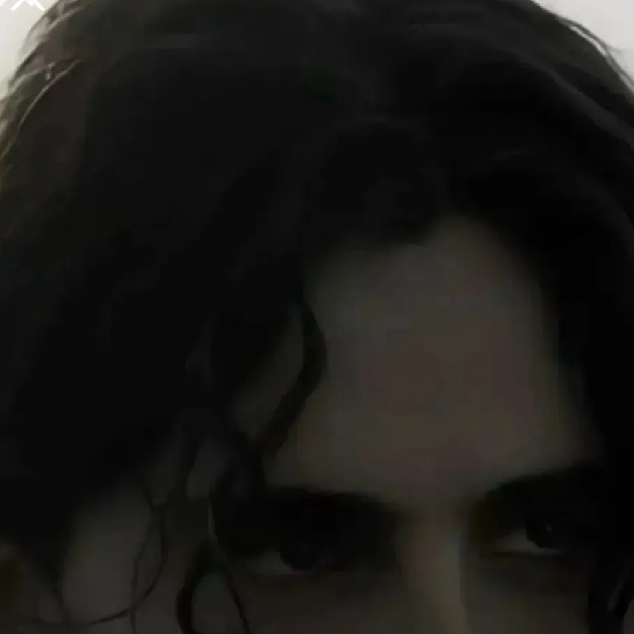 chat with ai character: Regulas Black