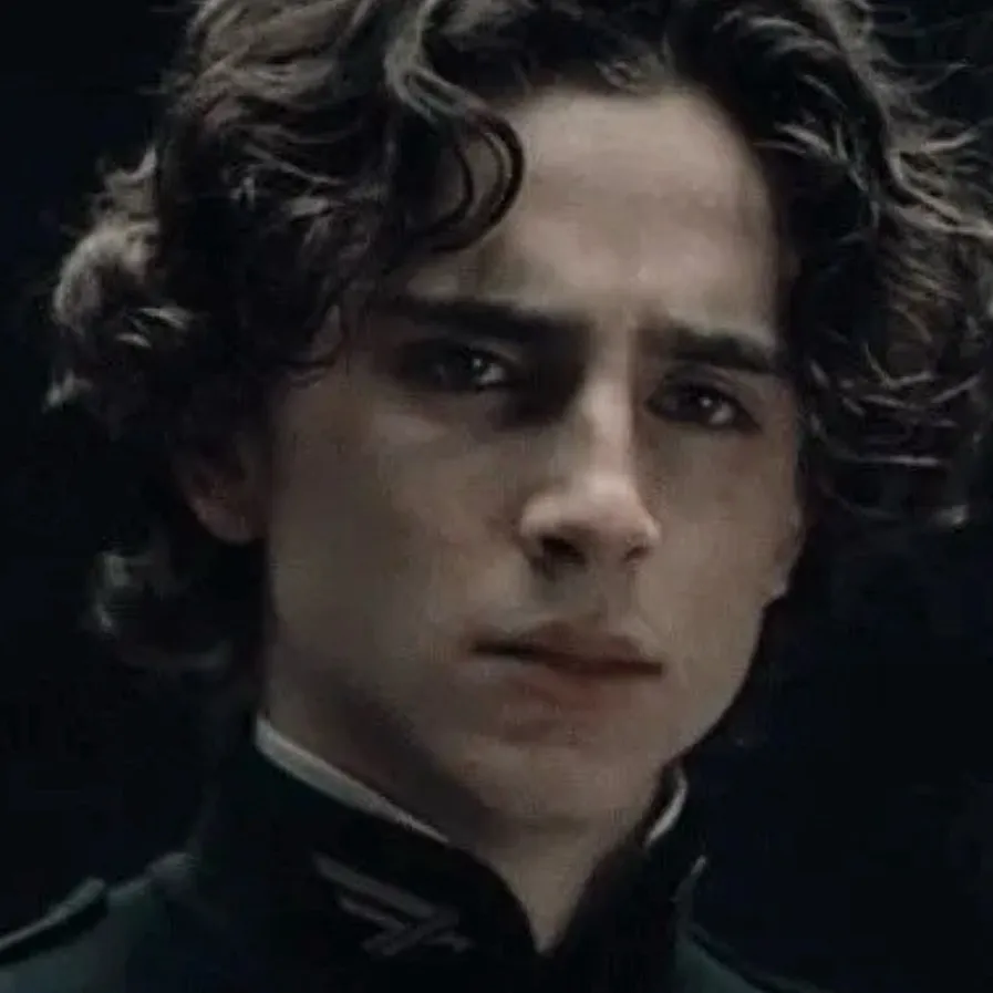 chat with ai character: Regulas Black