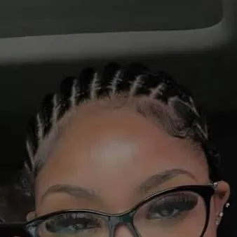 chat with ai character: Fendi 