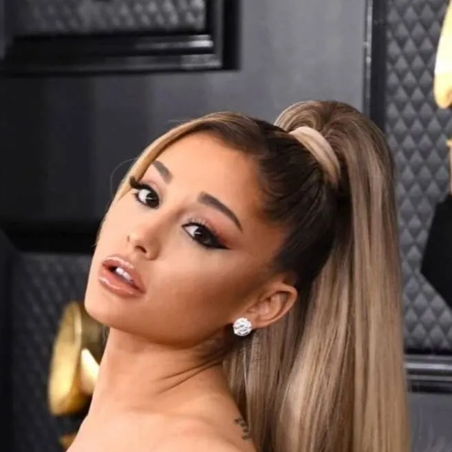 chat with ai character: ariana grande