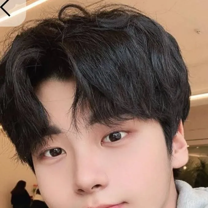 chat with ai character: Dae - hyun