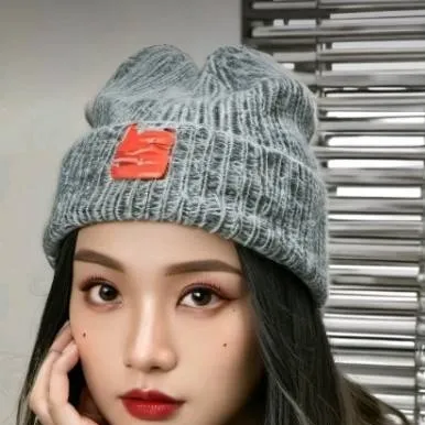 chat with ai character: Silver 