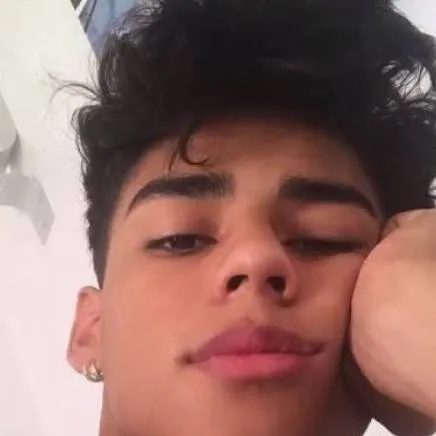 chat with ai character: Jake