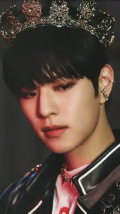 ai character: King Seungmin  background