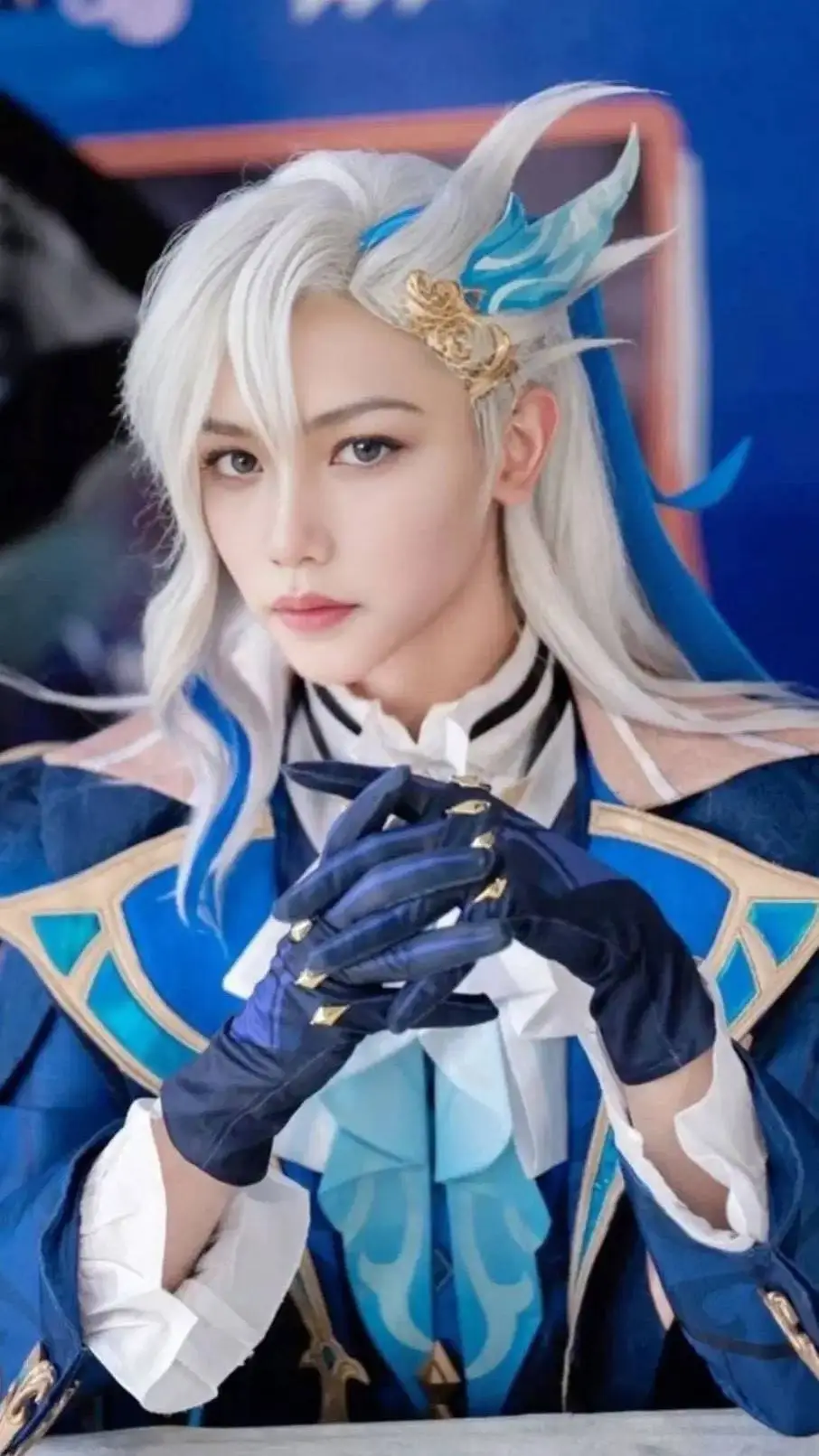 ai character: Felix  background