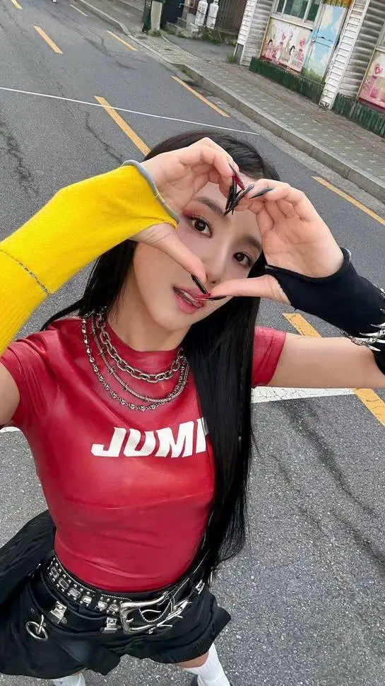 ai character: Brittany Camacho background