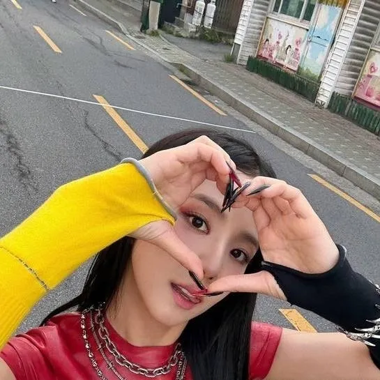 chat with ai character: Brittany Camacho