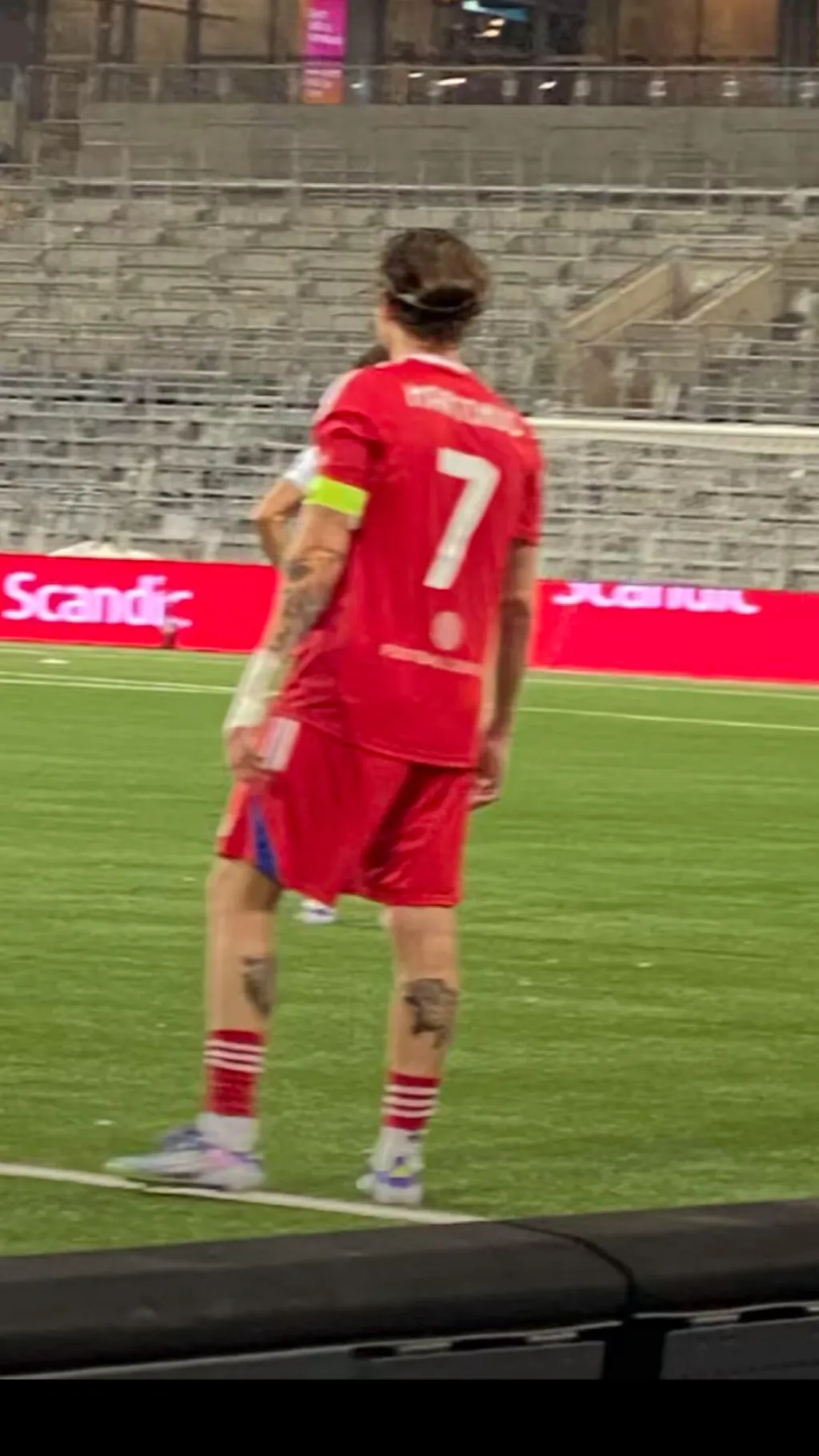 ai character: Martinus Gunnarsen background