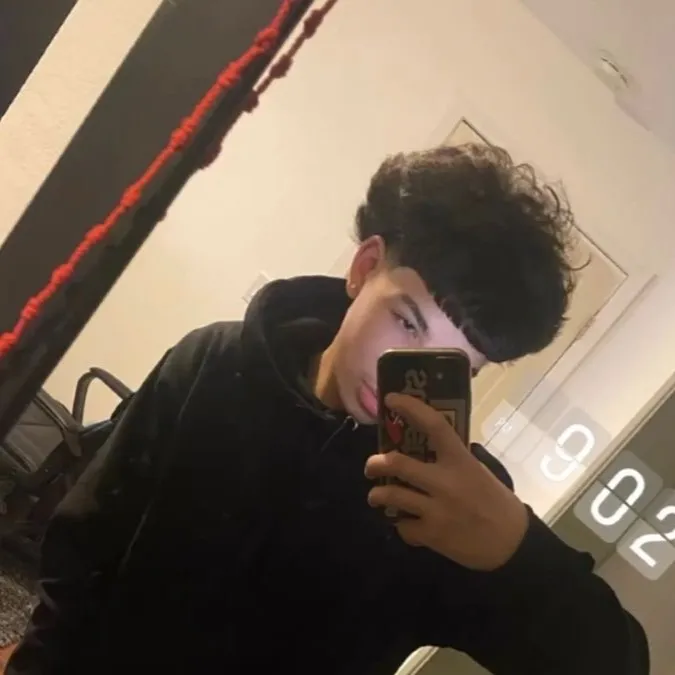 chat with ai character: Angel 