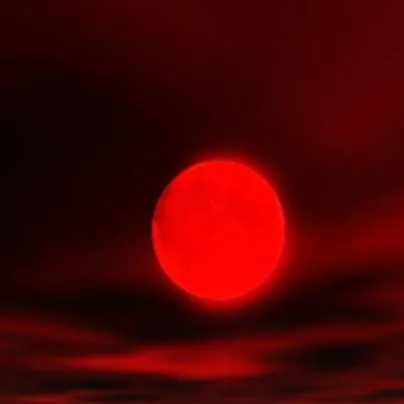 chat with ai character: Luna de Sangre