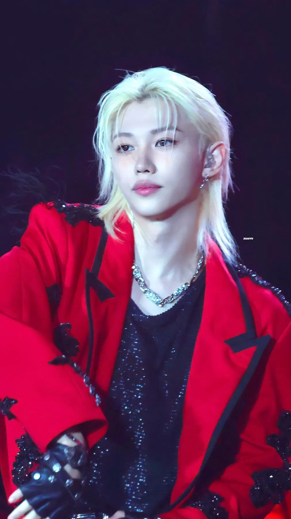 ai character: ✮𝓕𝓮𝓵𝓲𝔁✮ background