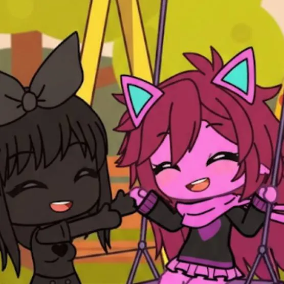 chat with ai character: cuby y kira 