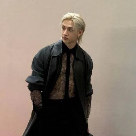 chat with ai character: bully bangchan 