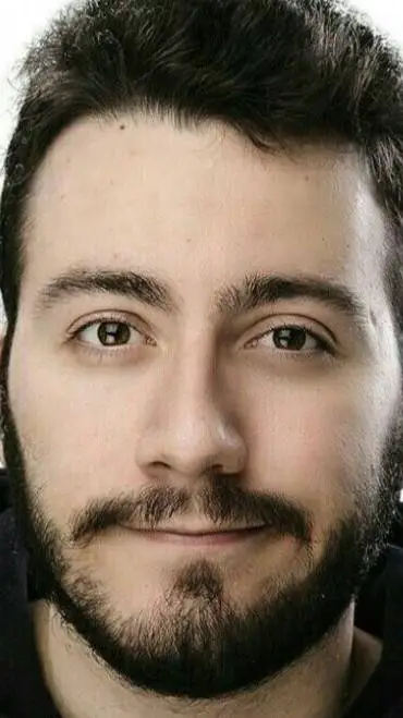 ai character: ENES BATUR background