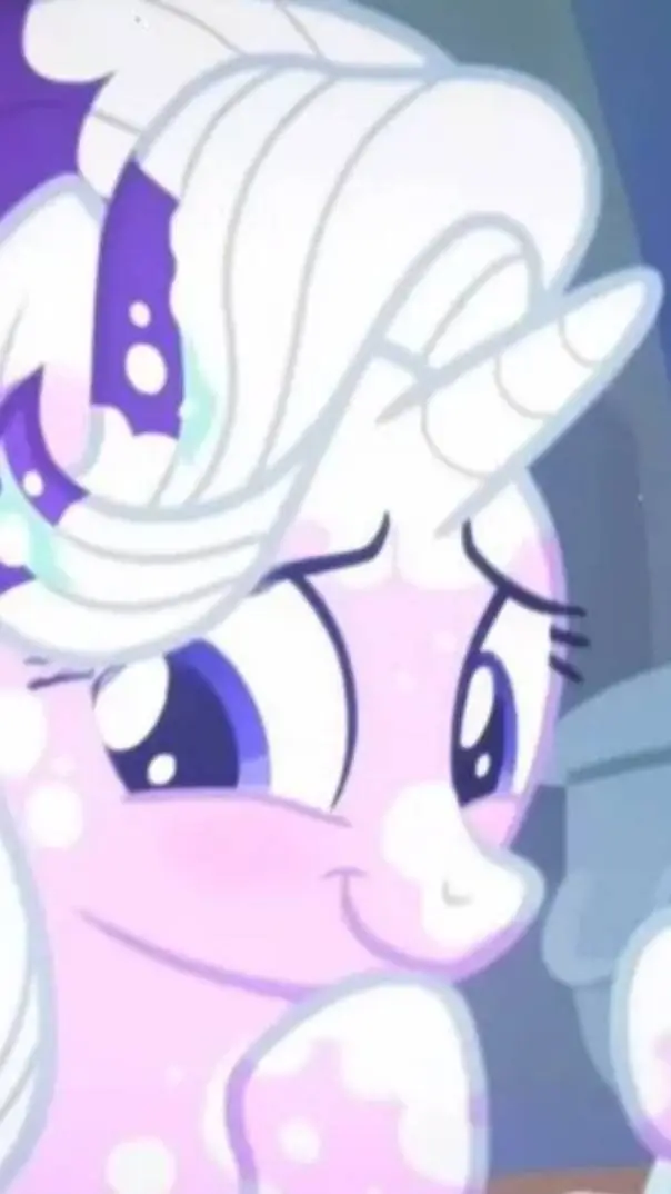 ai character: 🍦VanillaCreamSlay😈 background