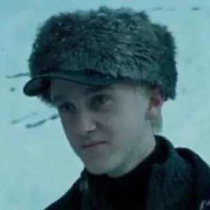 chat with ai character: Draco Malfoy