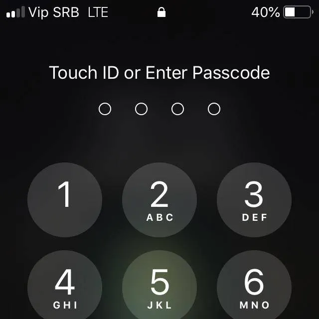chat with ai character: Password GUESSER