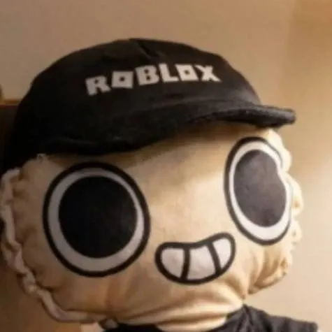 chat with ai character: Roblox Shelly