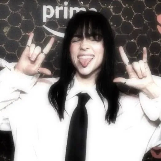 chat with ai character: Billie ellish 