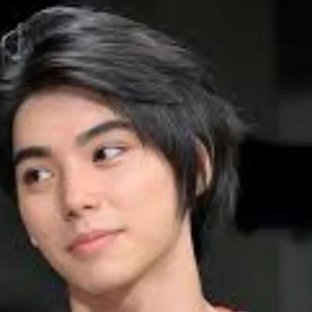 chat with ai character: nijiro 💮