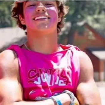 chat with ai character: Malachi 