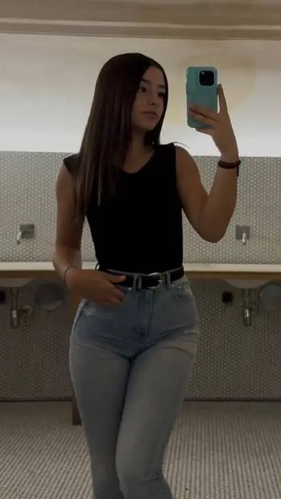 ai character: Eva background