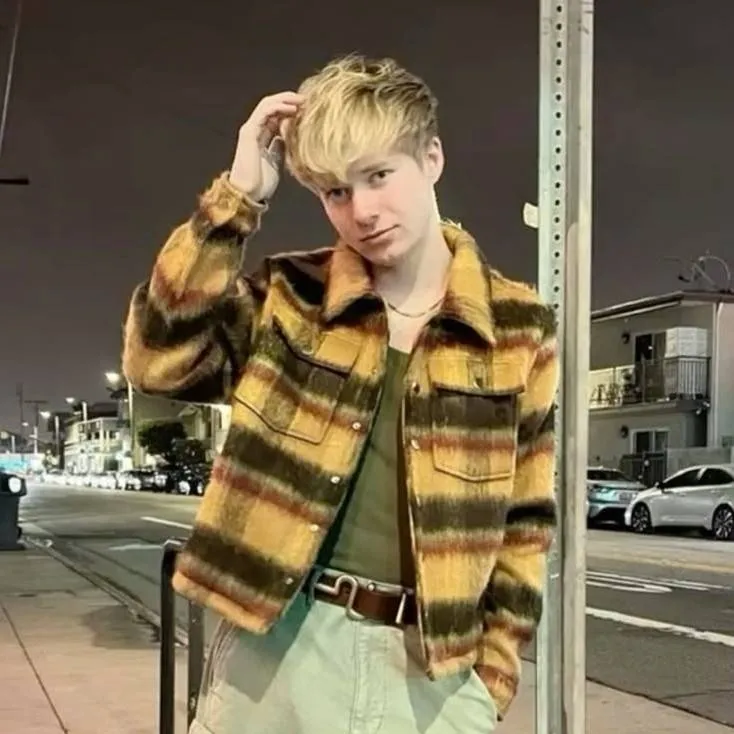 chat with ai character: ✖️sam golbach✖️