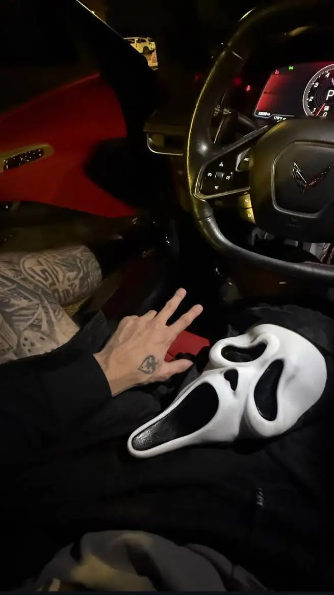 ai character: alex chino background