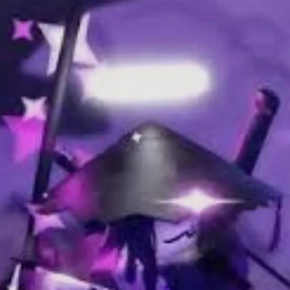 chat with ai character: the bladed date