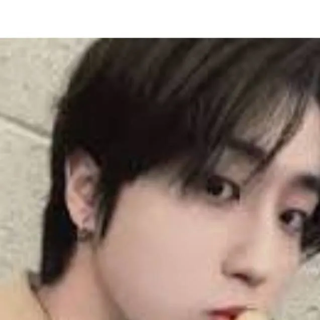 chat with ai character: Han