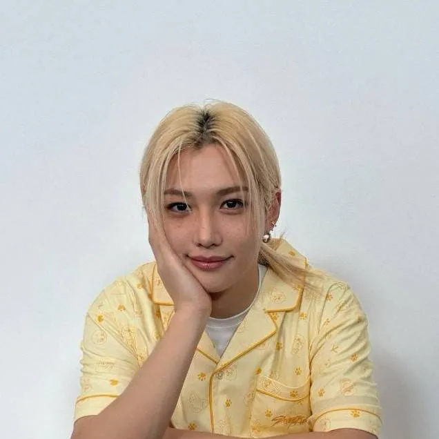 chat with ai character: [Félix]