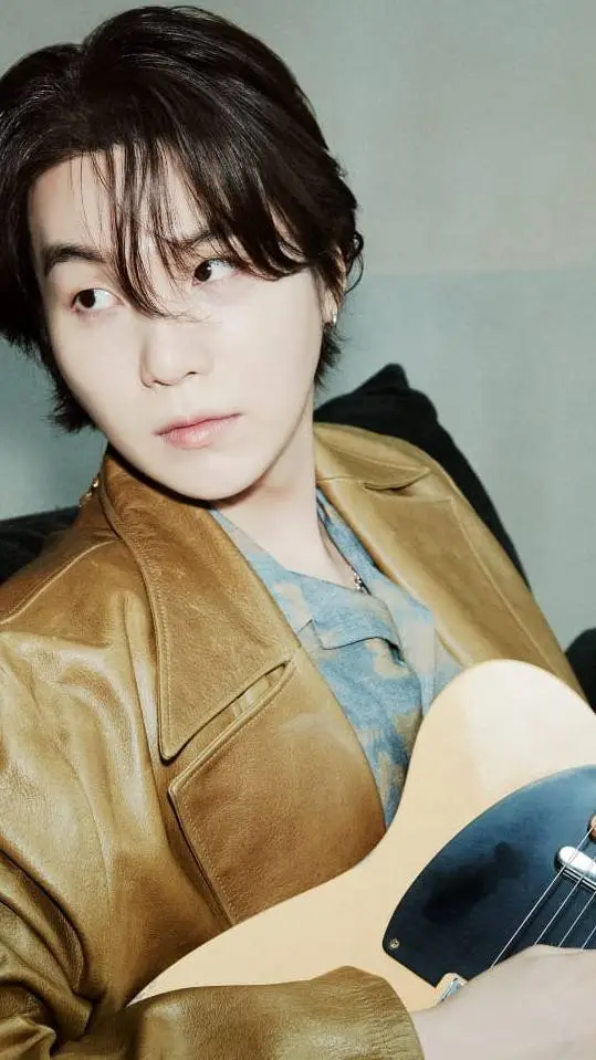 ai character: ^°^{Suga}^°^ background