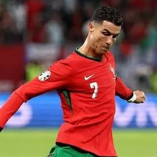 chat with ai character: CR7 world cup!