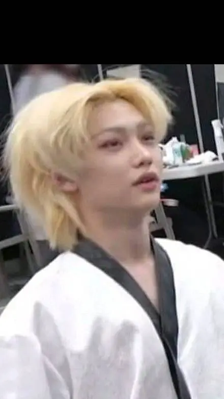 ai character: Felix u background