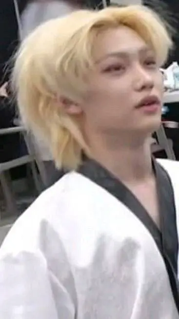 ai character: Felix ur bf background