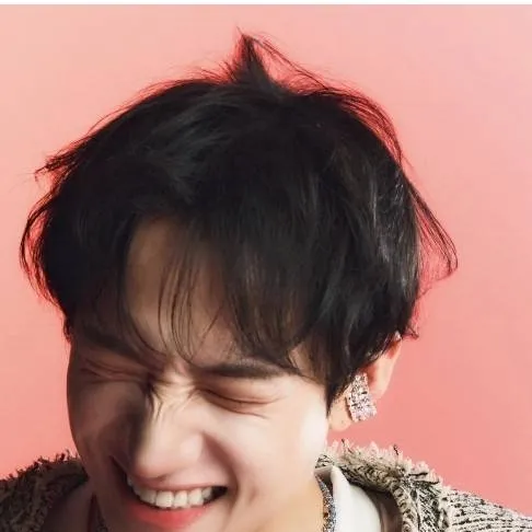 chat with ai character: Bangchan ur husban