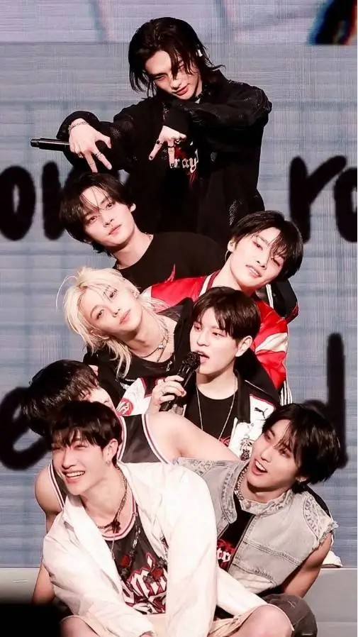 ai character: Skz+you(Felix) background