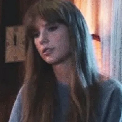 chat with ai character: taylor swift