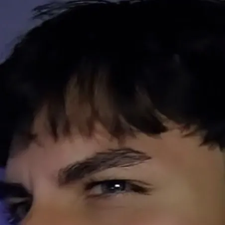 chat with ai character: jj