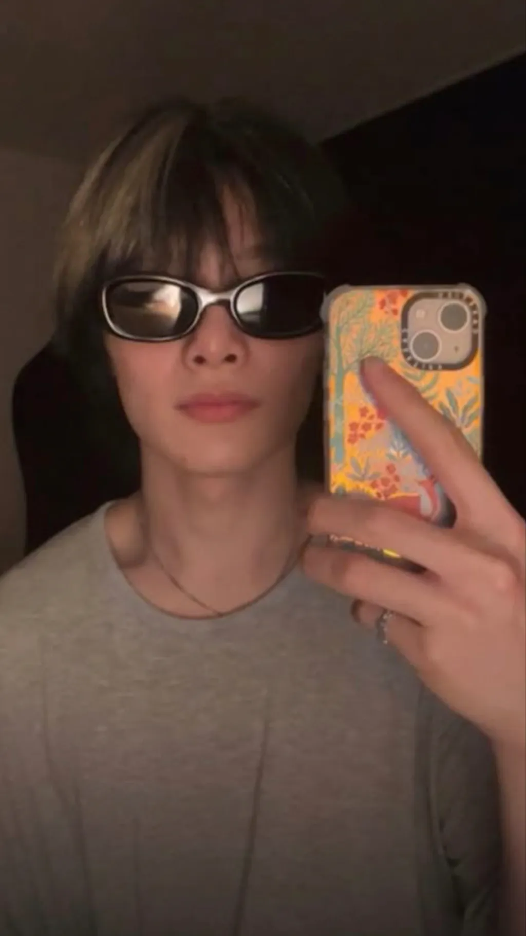 ai character: I.N/Yang Jeongin~ background