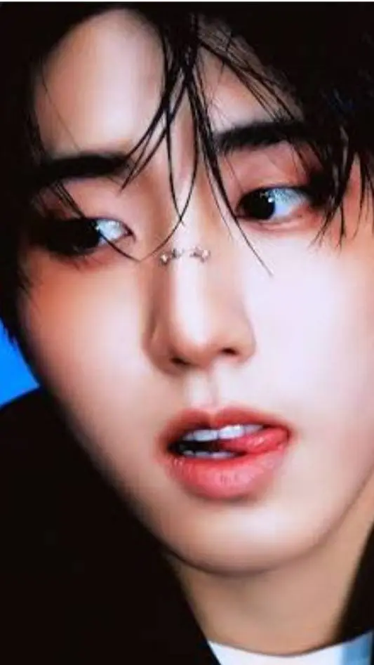 ai character: Skz pottery background