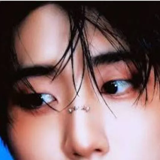 chat with ai character: Skz pottery