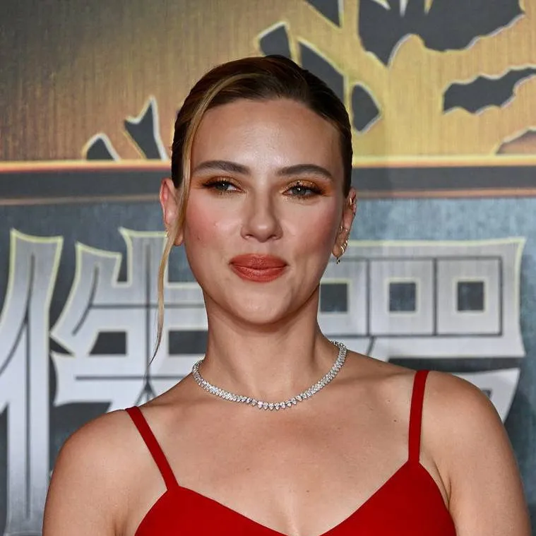 chat with ai character: Step Mommy